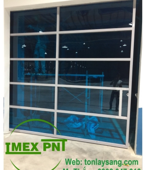 Cửa polycarbonate Solmart thay thế kính cường lực